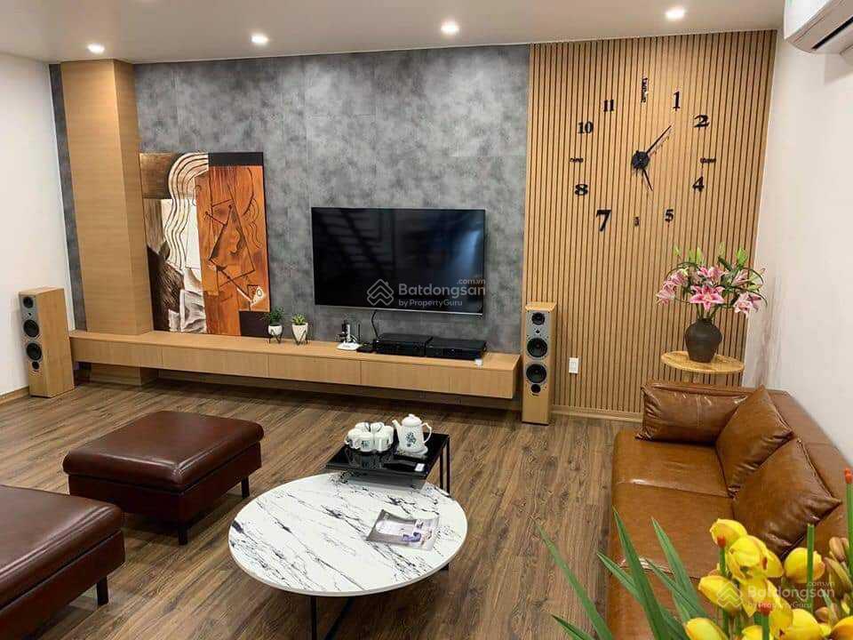 Bán nhà Đức Giang, quận Long Biên: 50m2, 3 tầng, 5.75 tỷ, dân xây, ngõ nông thoáng, 0944 311 ***