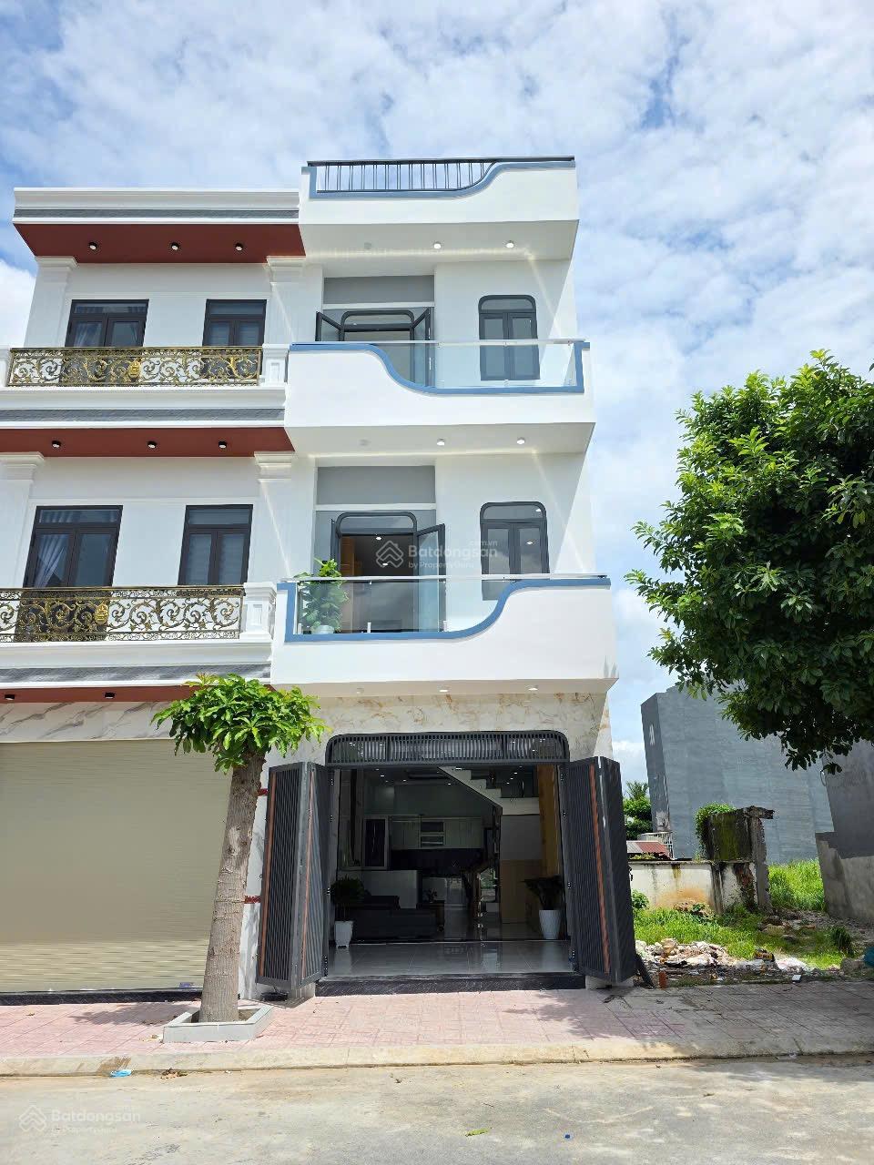 Nàh hoàn công 3 tầng full nội thất ngay Giáo Xứ Bà Trà