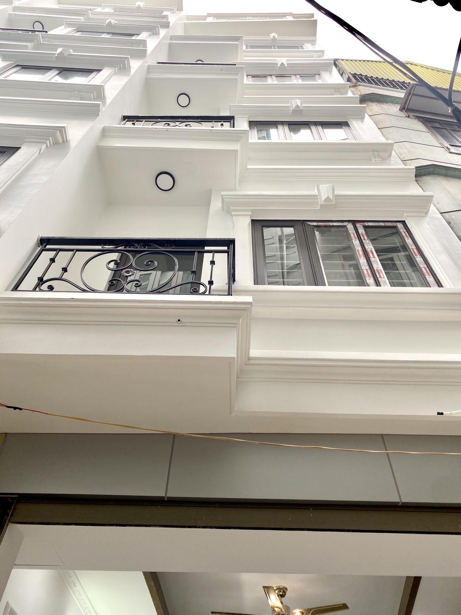 Nhà đẹp ở ngay ngõ 1022 Quang Trung cách bến xe Yên Nghĩa tàu điện 700m, 4T - 46 m2, giá siêu hời