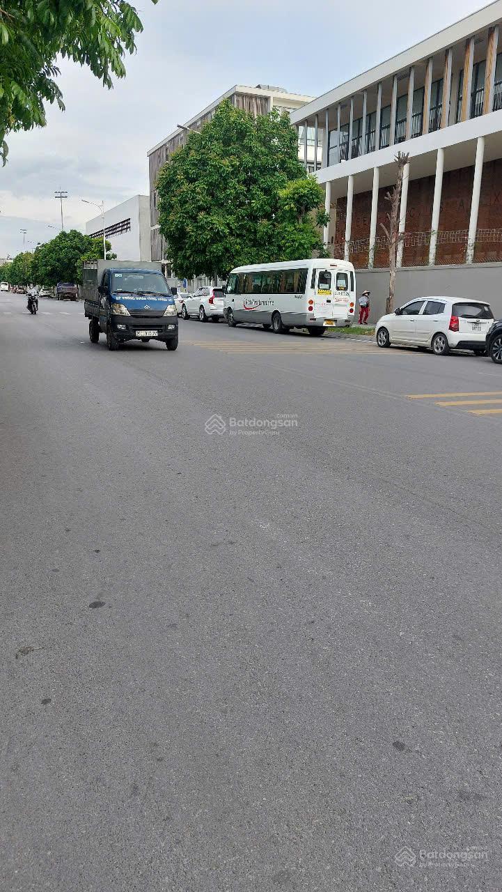 Bán đất phố Ngọc Thụy 90m2- mặt tiền 5m- 11 tỷ, ô tô , gần trường Việt Pháp Bán đất phố Ngọc Thụy 90m2- mặt tiền 5m- 11 tỷ, ô tô , gần trường Việt Pháp