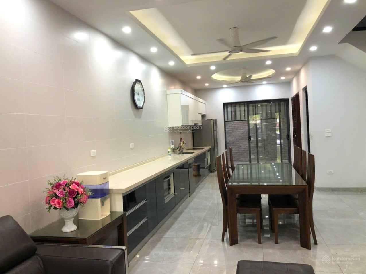 Cho thuê biệt thự Cầu Bươu tại khu đô thị. Diện tích 125m2, thiết kế 04 tầng, nội thất điều hoà... Cho thuê biệt thự Cầu Bươu tại khu đô thị. Diện tích 125m2, thiết kế 04 tầng, nội thất điều hoà...