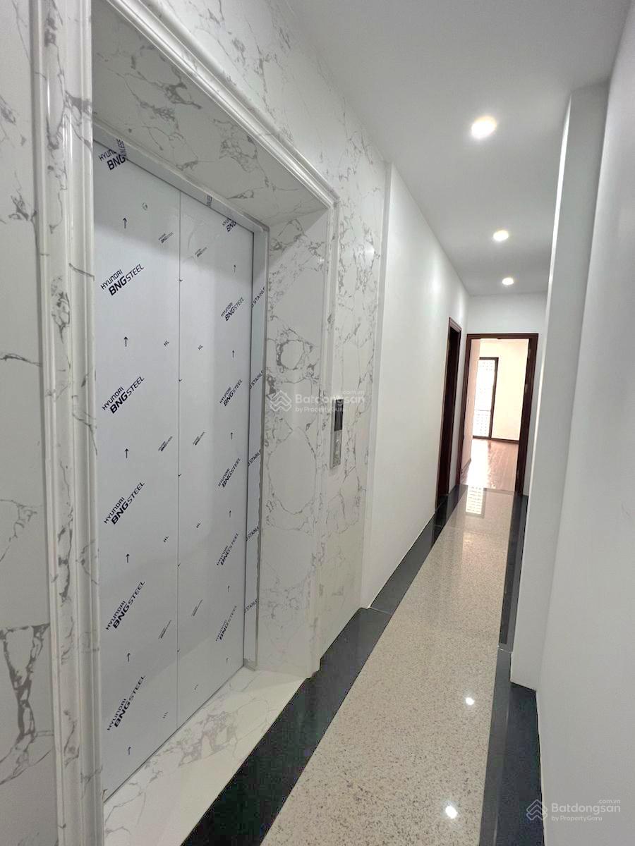 Tôn Đức Thắng 18.9 tỷ 68m2 7T thang máy Gara Oto Kinh doanh 12 ngủ - Giá êm