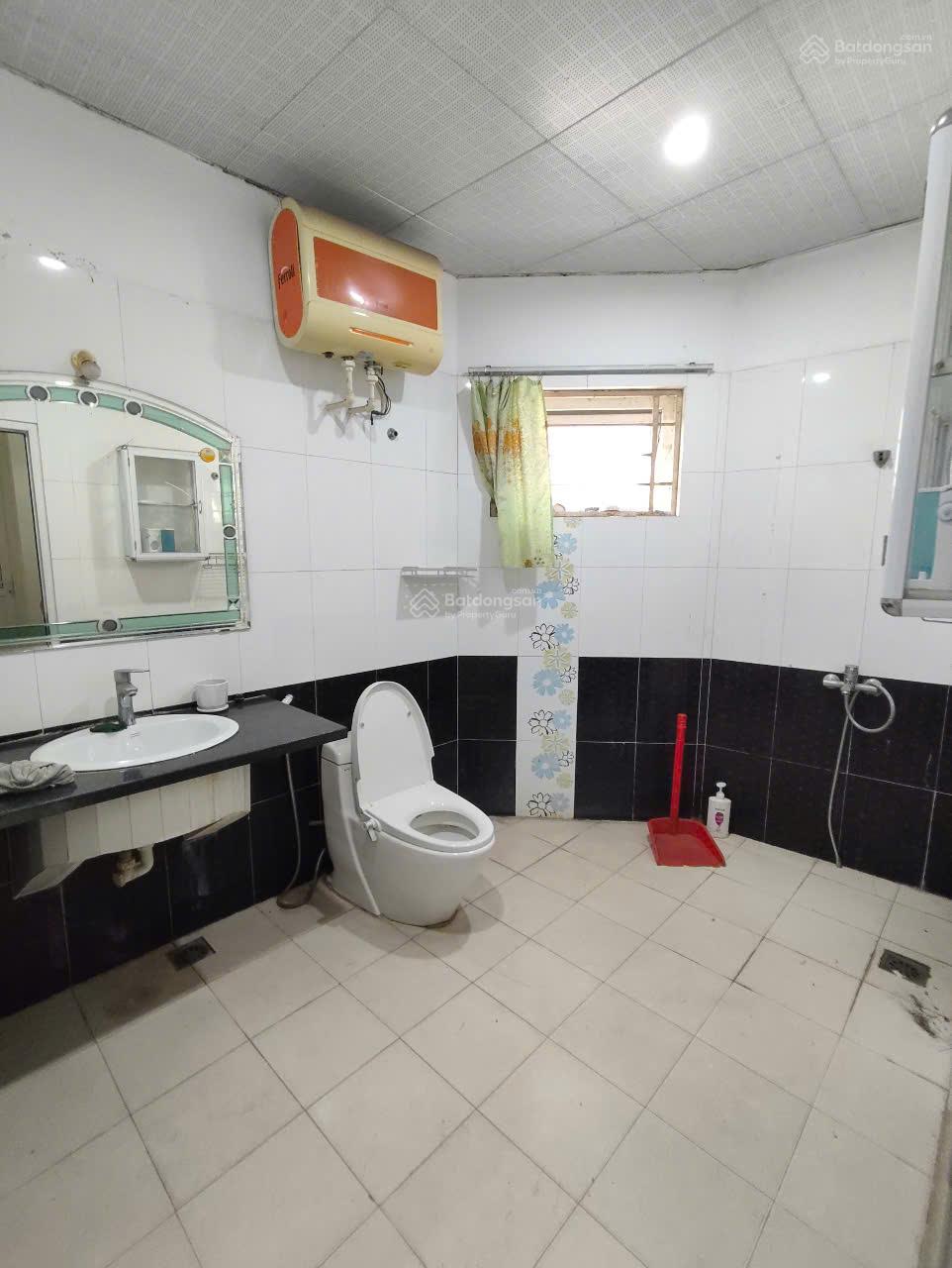 CHO THUÊ NHÀ RIÊNG KĐT VĂN QUÁN - LÔ GÓC 2 MẶT TIỀN ĐƯỜNG - Ô TÔ TRÁNH - 5 PHÒNG