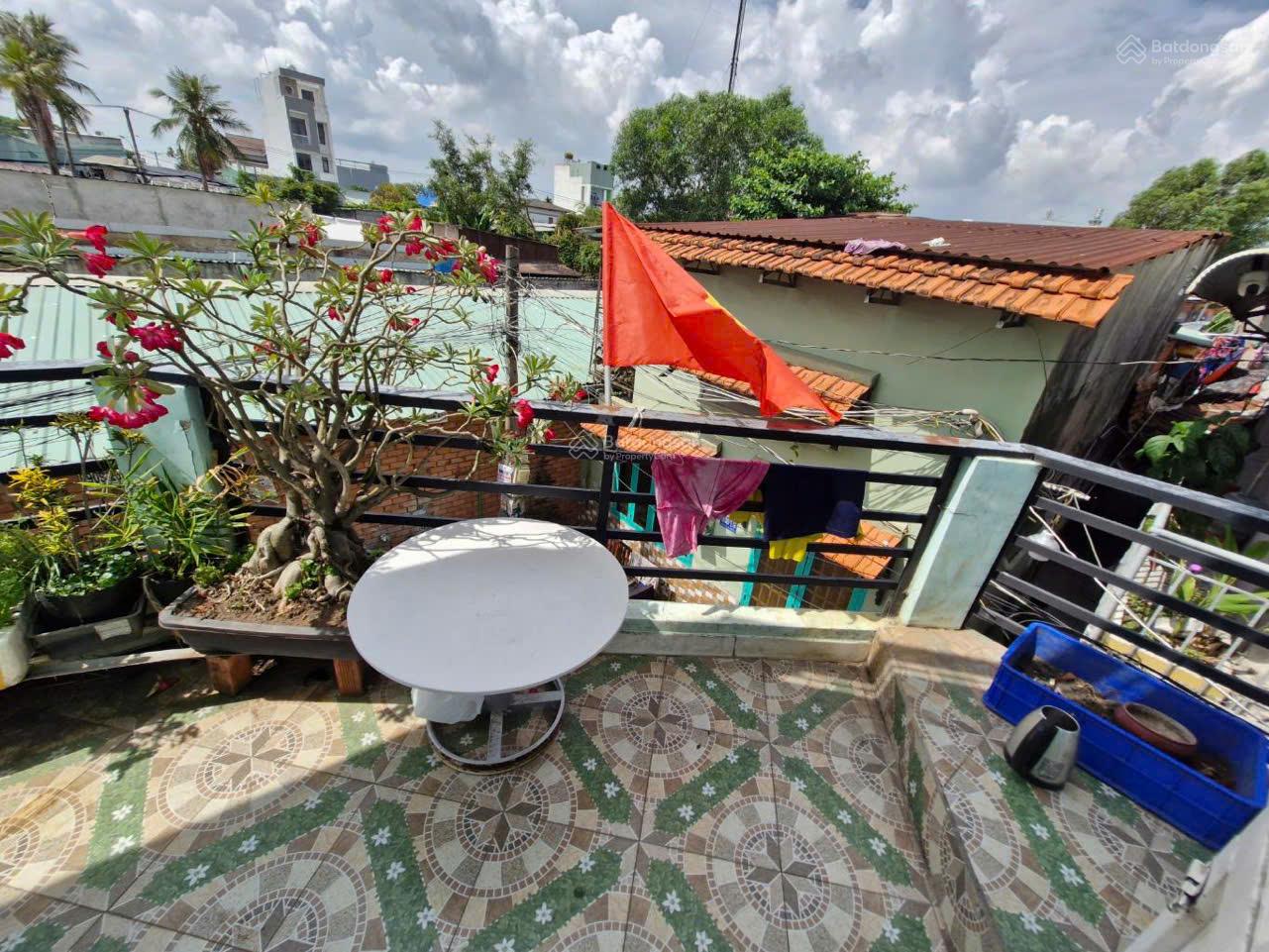 Bán nhà riêng view đẹp tại Lã Xuân Oai, 3,9 tỷ, 40m2, 4PN, 3WC Thương Lượng Mạnh