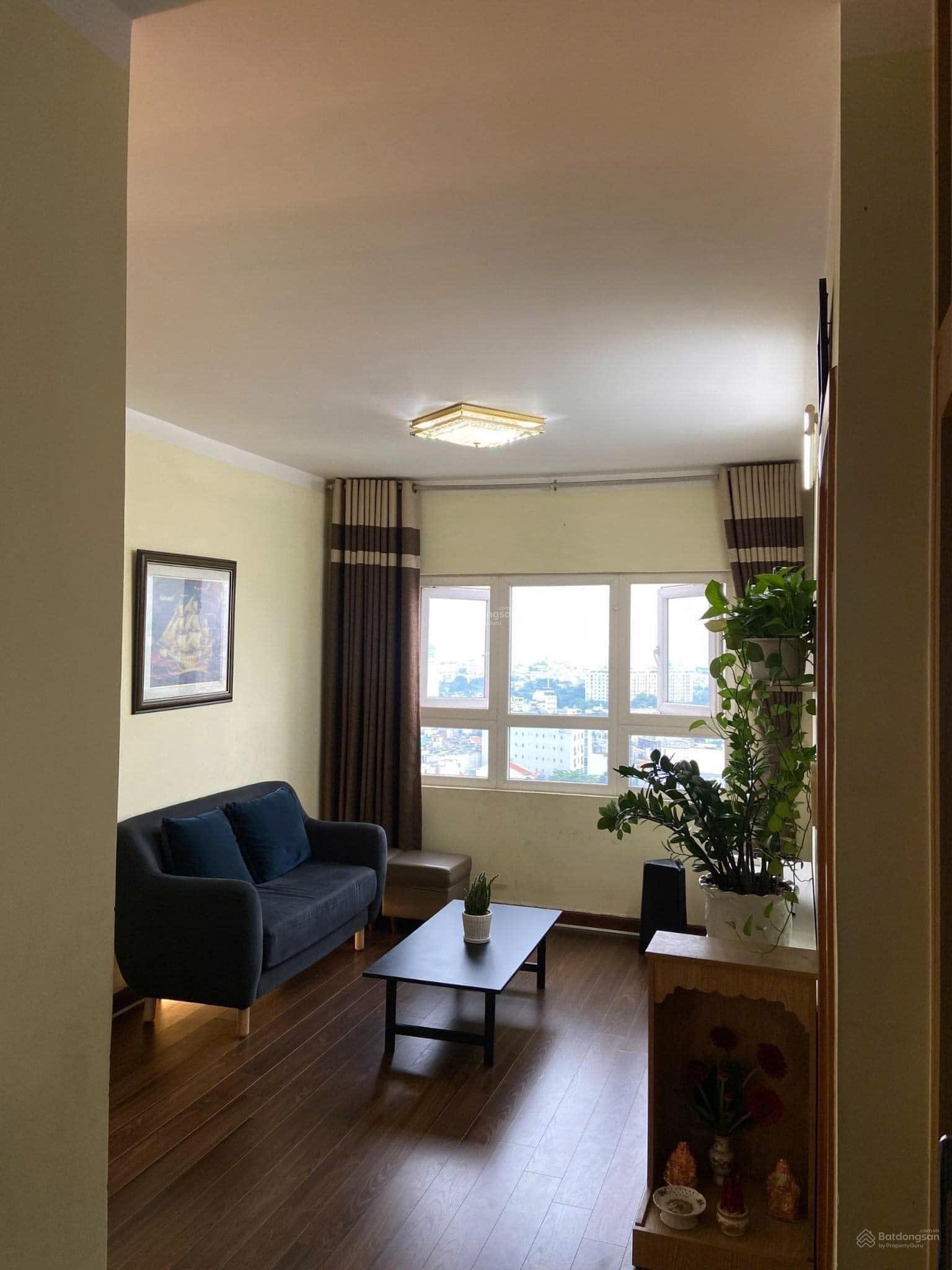 Chính chủ bán gấp chung cư Saigonres Plaza 2PN 76m2 - Khu vực trung tâm thuận tiện, giá tốt 2,5 tỉ