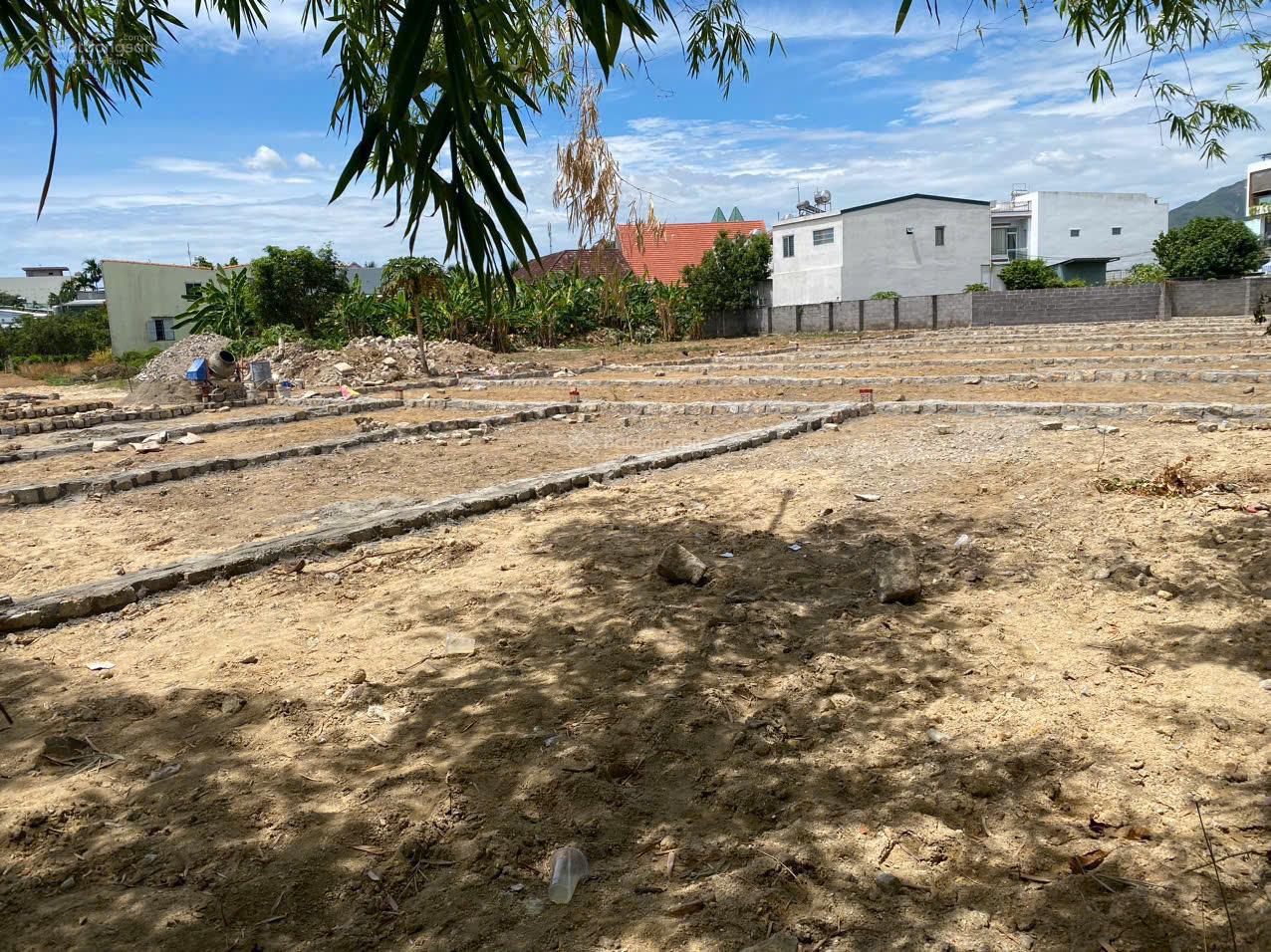 Mở bán đất MT Liên Hoa - MT Cầu Bè P. Tây Nha Trang