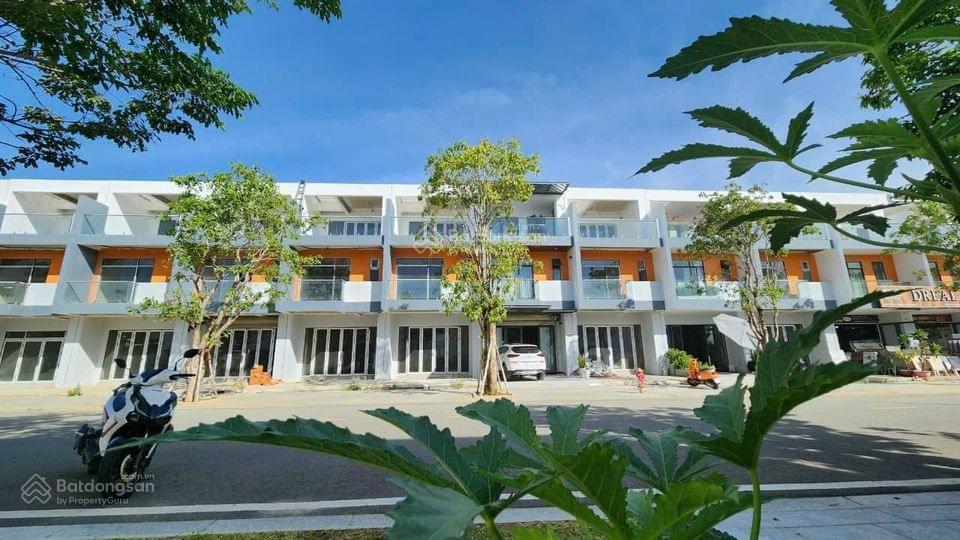 Nhà thô 3 tầng - KĐT Mỹ Gia 8 The Capella Nha Trang chỉ 5.9tỷ tặng gói nội thất vệ sing 200tr