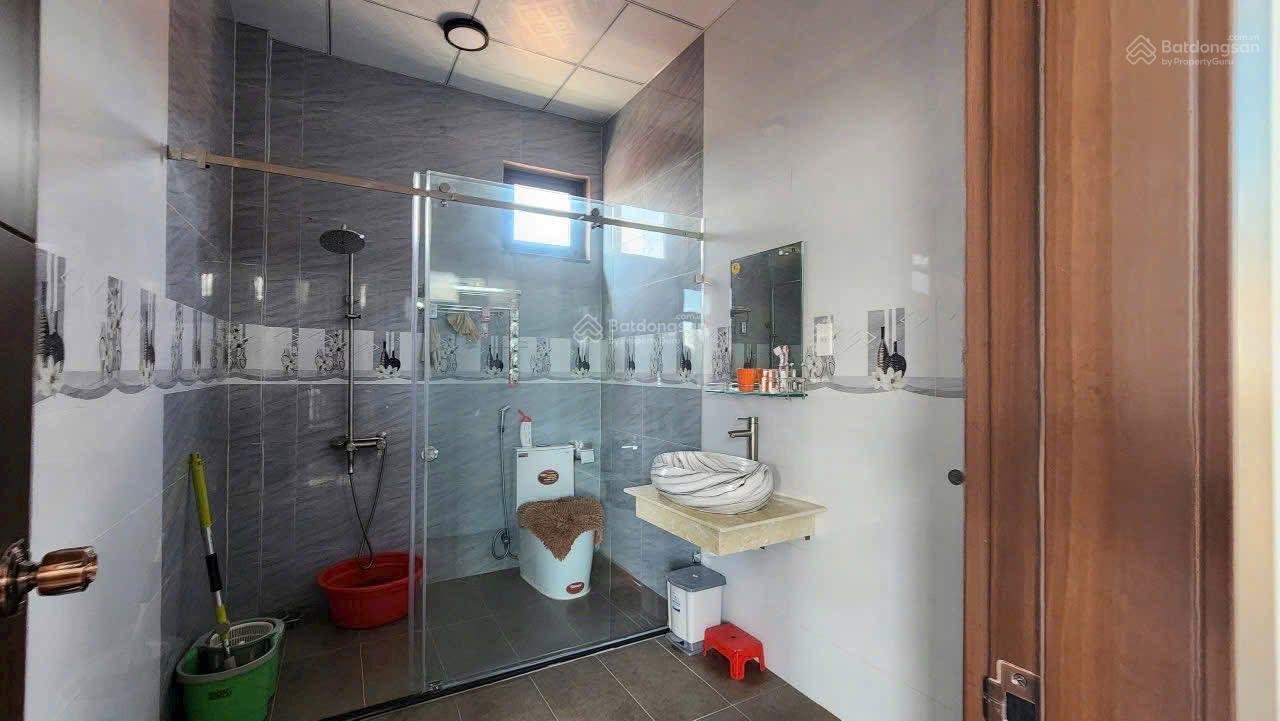 BÁN NHÀ FULL NỘI THẤT TẠI NAM BAN  NAM HÀ CŨ 500m2 chỉ 2.5 tỷ
