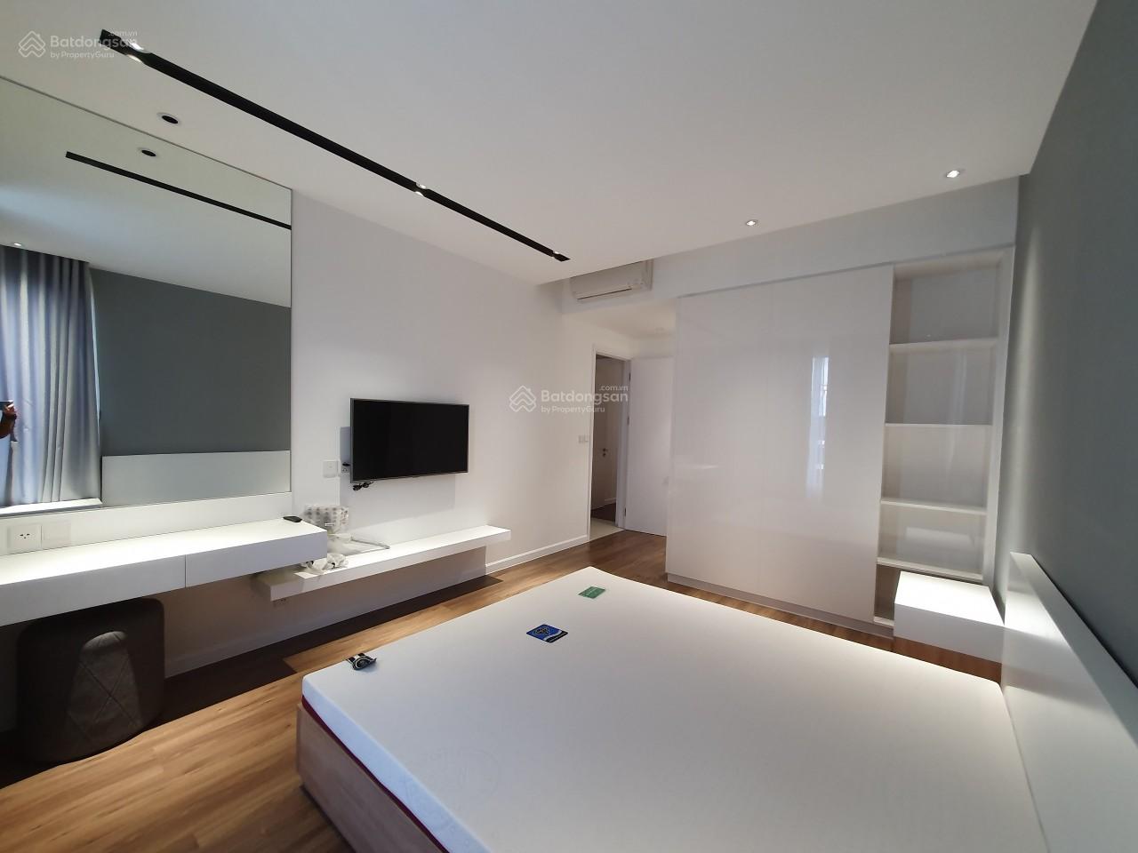 Duy nhất căn góc 3PN tháp thương mại 142m2 view nội khu sẵn Sổ hồng giá cực tốt 18.5 tỷ all in Duy nhất căn góc 3PN tháp thương mại 142m2 view nội khu sẵn Sổ hồng giá cực tốt 18.5 tỷ all in