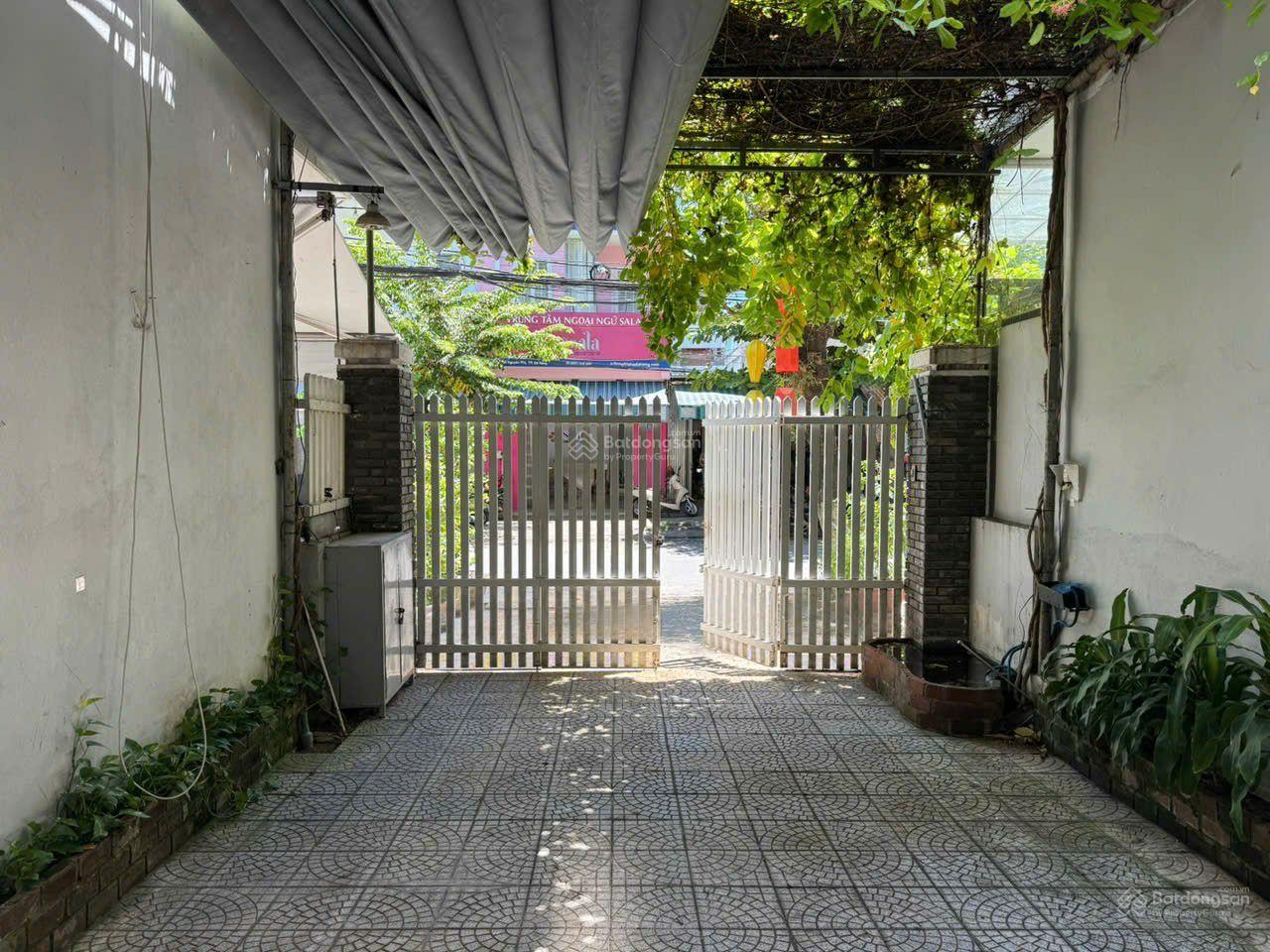 Cho thuê nhà mặt phố 90m2, 15 triệu/th, Đường Ỷ Lan Nguyên Phi, Hải Châu, Đà Nẵng