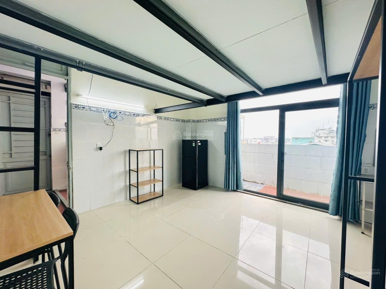 Phòng trọ sinh viên ngay Trường Chinh - Nguyễn Hồng Đào gần ĐH Văn Hiến Phòng trọ sinh viên ngay Trường Chinh - Nguyễn Hồng Đào gần ĐH Văn Hiến