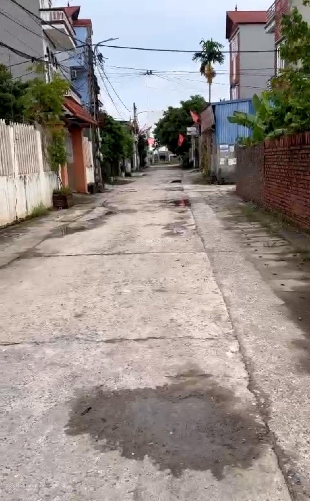 Đất mặt trục chính, Container, 100m2, mt5m, 10 tỷ, Phúc Thịnh. (Nguyên Khê cũ).