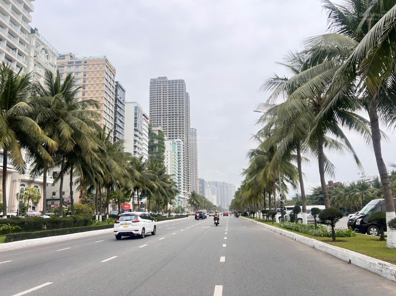 200m2 Góc 2 mặt tiền Nguyễn Văn Thoại chỉ 19x tr/m2 siêu hiếm cách biển Mỹ Khê 500m 200m2 Góc 2 mặt tiền Nguyễn Văn Thoại chỉ 19x tr/m2 siêu hiếm cách biển Mỹ Khê 500m