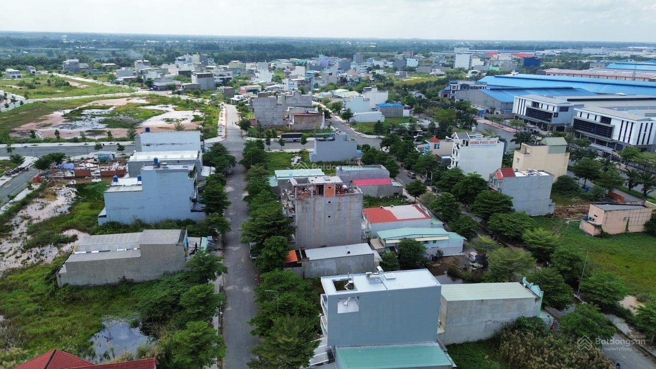 Muốn làm giàu bạn phải tham gia vào bất động sản