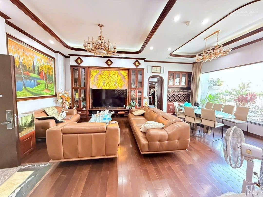 Bán căn hộ chung cư 3PN, 17,2 tỷ, 193m2 tại Lê Văn Lương, Nhân Chính, Q. Thanh Xuân, HN