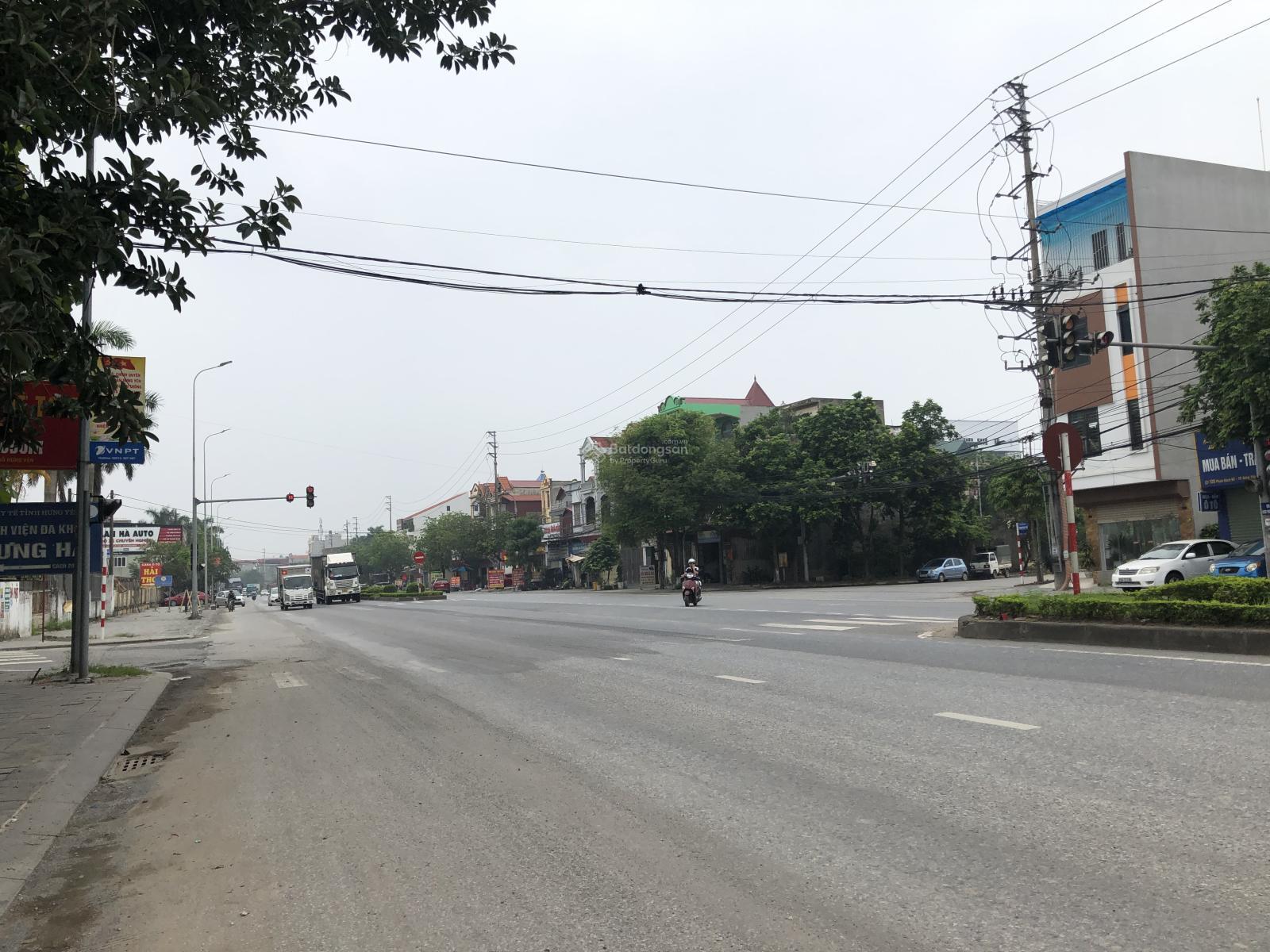 Mặt phố Trần Hưng Đạo, Con phố của các hãng xe ô tô lớn, DT 88 m2, MT 5m, giá 6 tỷ.