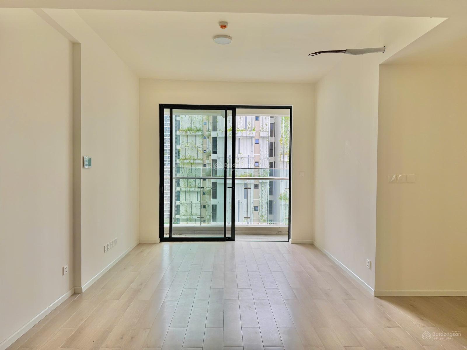 Kẹt Tiền Cần Bán gấp nhà căn hộ 2 Phòng Ngủ căn góc view như hình