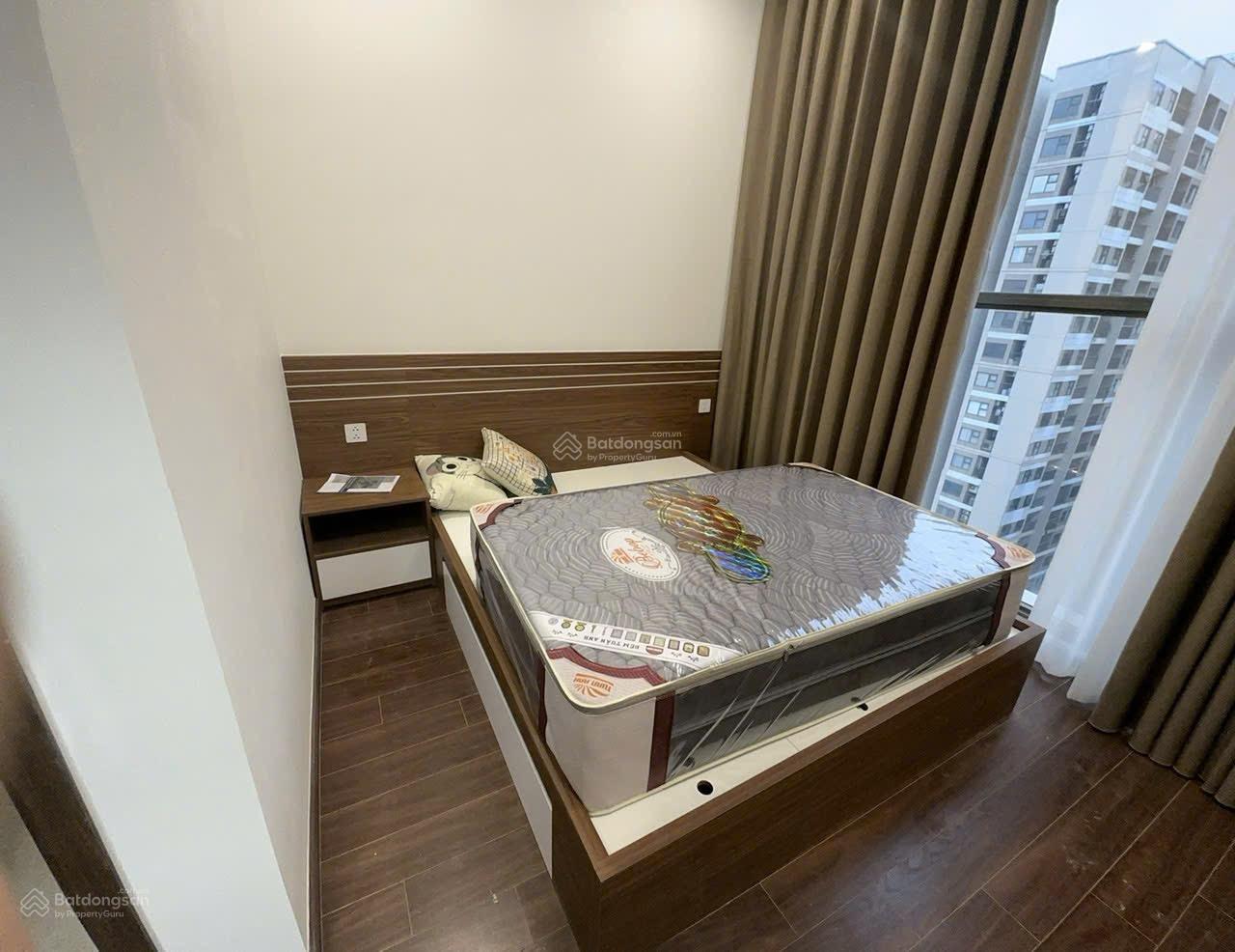 CC bán gấp CH 2N toà M3 - Tầng trung, view nội khu 55m2 full đồ - Giá bán 4 tỷ 560 bao phí
