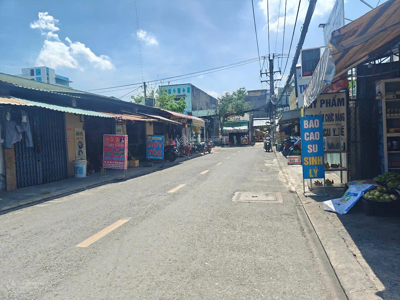 Mặt tiền đường HT06 (Song Song đường Nguyễn Ảnh Thủ) P. Hiệp Thành DT: 5.5x25m, giá 6.5 tỷ