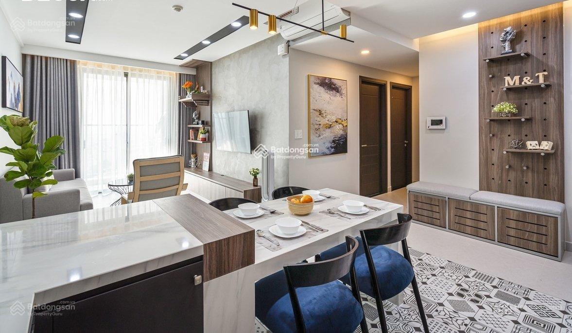 Bán gấp CHCC Nguyễn Phúc Nguyên, Quận 3, DT 82m2, 2PN, 2WC Giá 4,5 tỷ, Sổ Hồng, LH 0899 874 ***