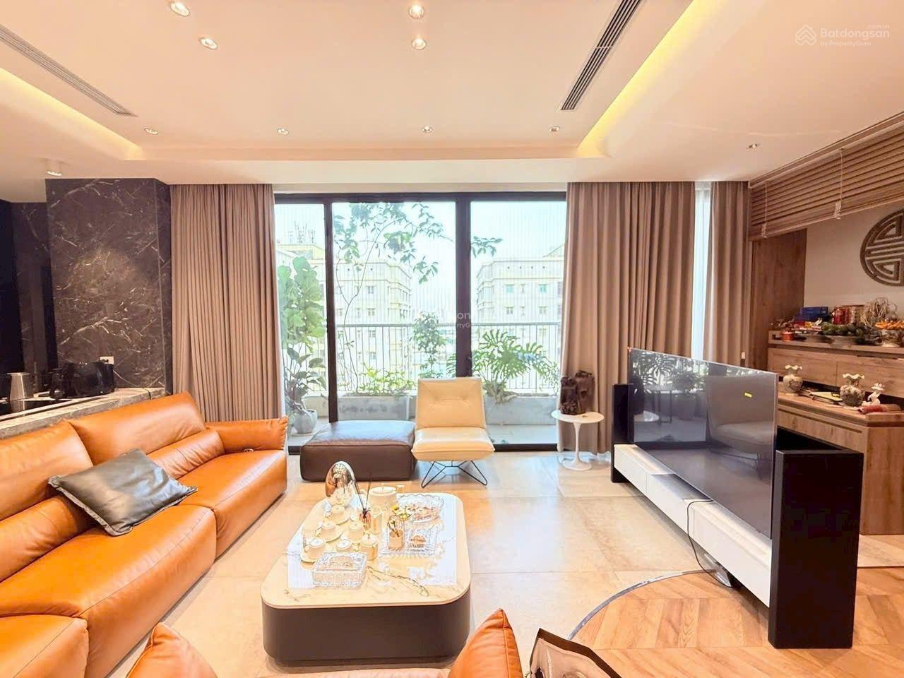 Bán CC 3PN tại Lê Văn Lương, Nhân Chính, Thanh Xuân, Hà Nội, 16,8 tỷ, 188m2 Hot!