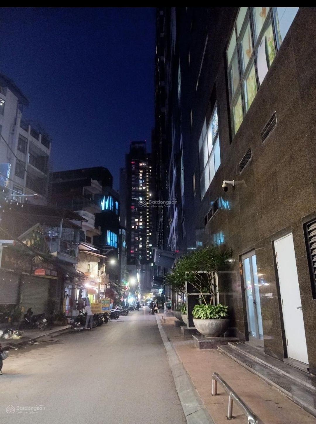 Bán nhà riêng tại Lê Văn Lương, Nhân Chính, Thanh Xuân, Hà Nội, 43 tỷ, 98m2 hàng hot