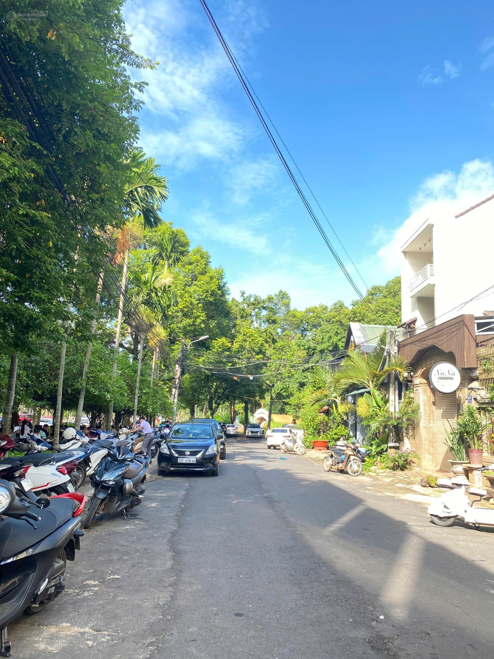 [ 8x40m ] Bán Nhà Mặt Tiền Lê Đại Cang. Cách Quảng Trường BMT 100m. 17 Tỷ