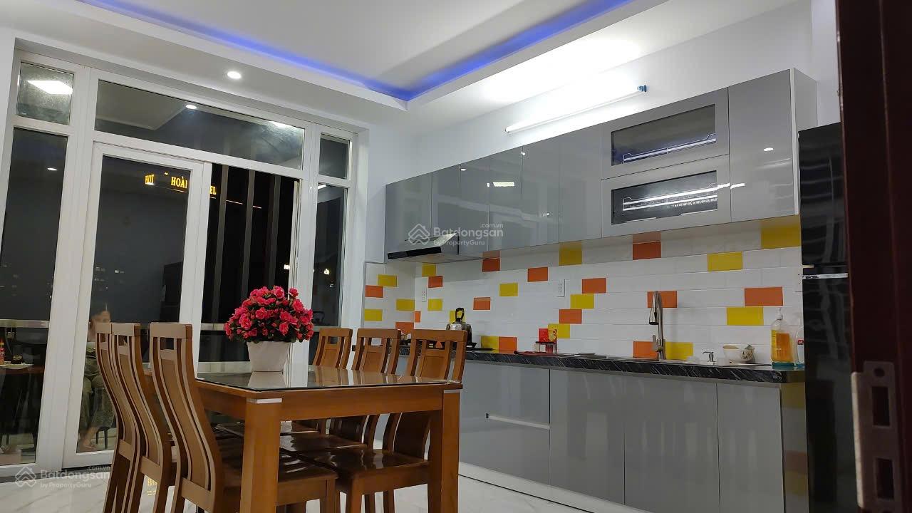 Cần Bán gấp Nhà Đẹp 4 tầng 2mt đường Phạm Văn Nghị- Đà Nẵng. Giá giảm còn 8,9 Tỷ, kinh doanh đc