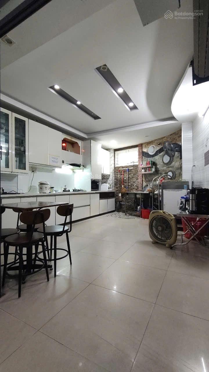Cần Bán gấp Nhà Đẹp 4 tầng  2mt đường Phạm Văn Nghị- Đà Nẵng. Giá giảm còn 8,9 Tỷ, kinh doanh đc