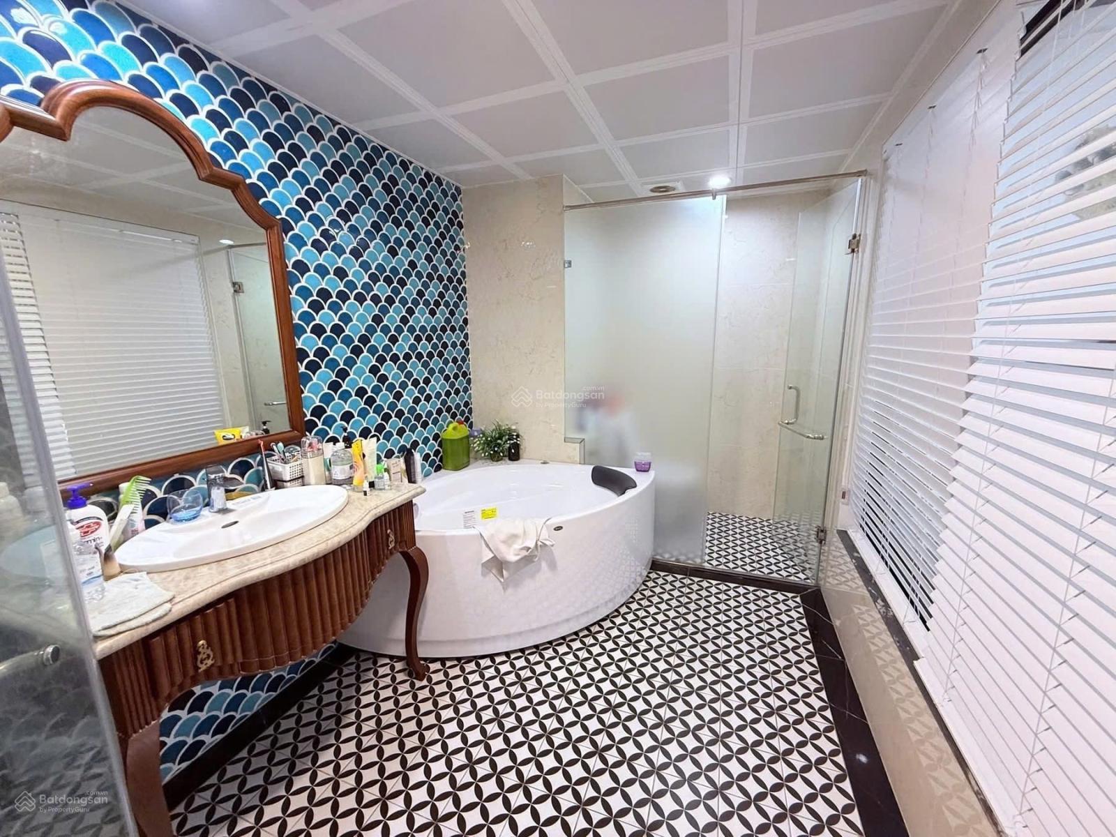 CHUNG CƯ BAN CƠ YẾU CHÍNH PHỦ CẦN TÌM MỘT GIA ĐÌNH PHÙ HỢP, Diện tích gần 200m2. VIP KHÔNG CHÊ NỔI