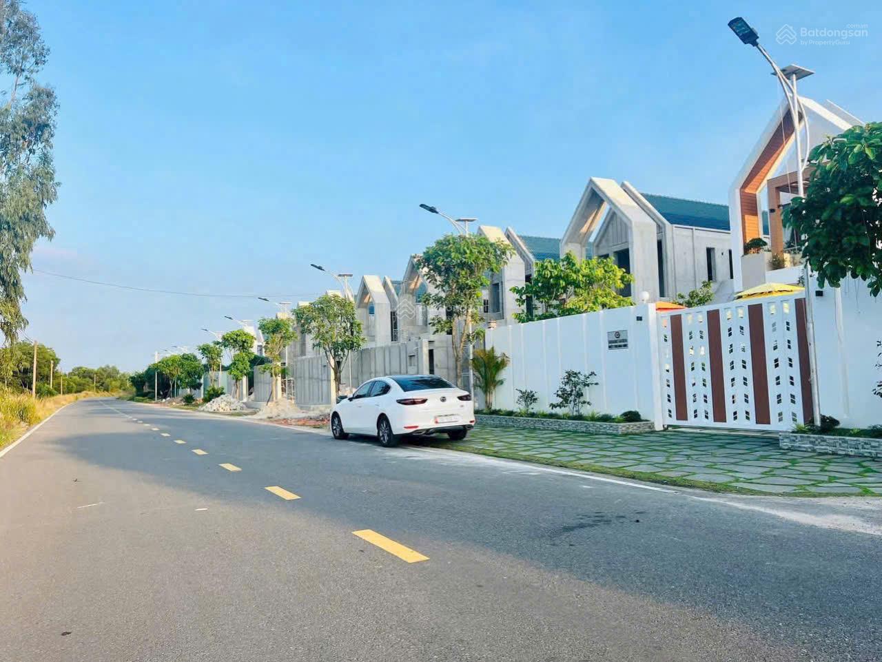 Bán 2 lô đất sào trục chính ngay sân golf và sân bay Lộc An - Láng Dài, Long Đất, BRVT