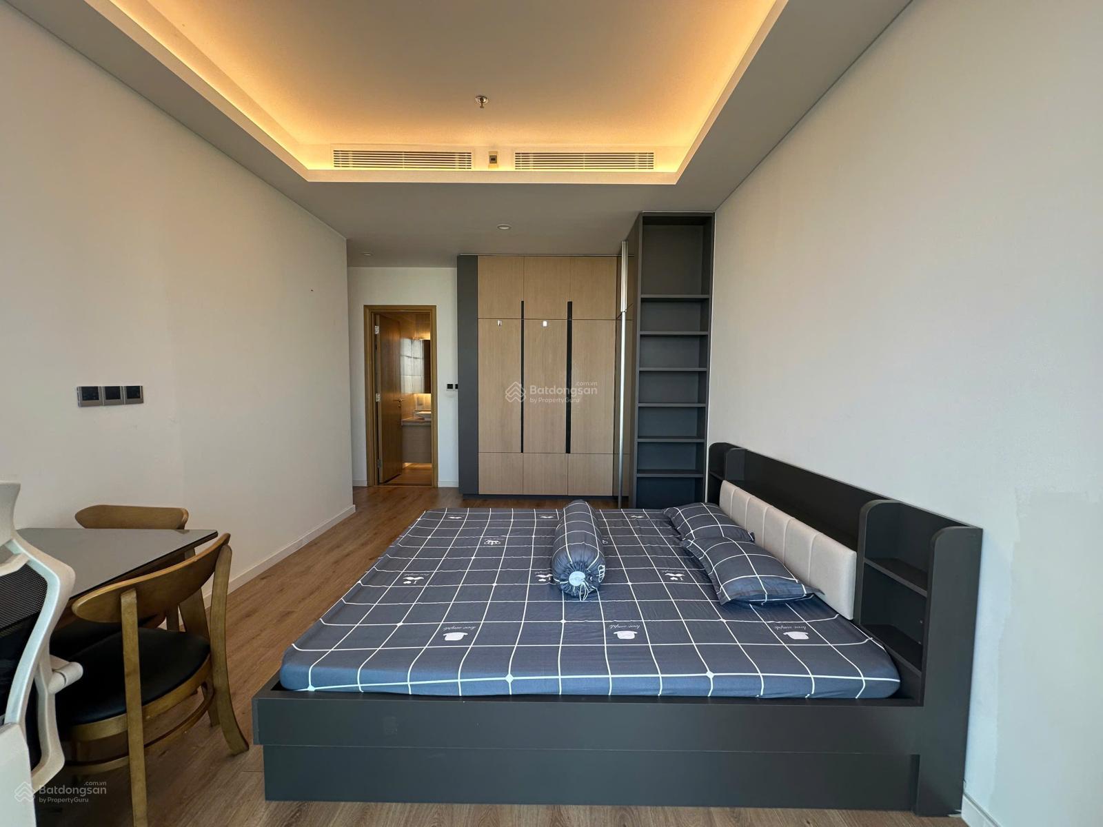 CẦN BÁN CĂN SARINA 3PN - 127M2 GIÁ CHỈ 18.5 TỶ - NHÀ ĐẸP MỚI- SẮP CÓ SỔ