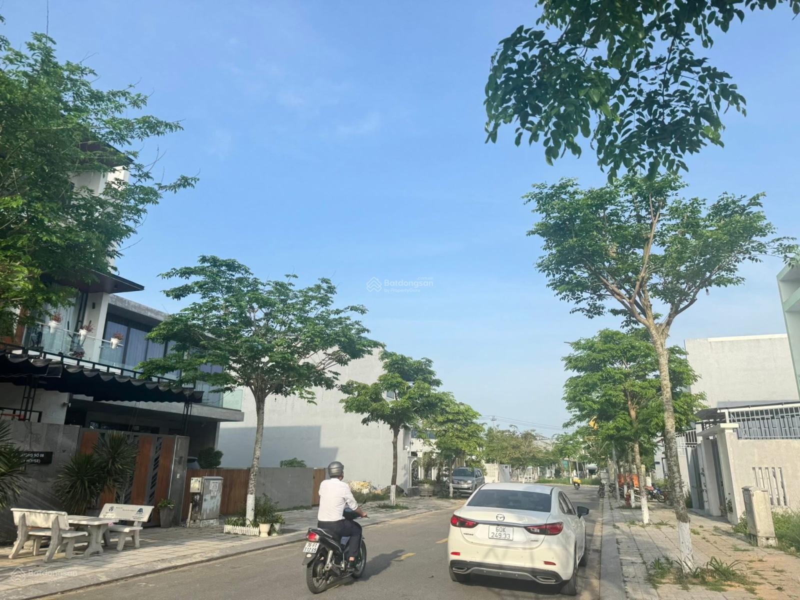 Chỉ 699 tr sỡ hữu lô đất 90m2 Tại TT Hành chính Bến cát Tphcm mới Shr Full thổ cư Lh ngay Hoài