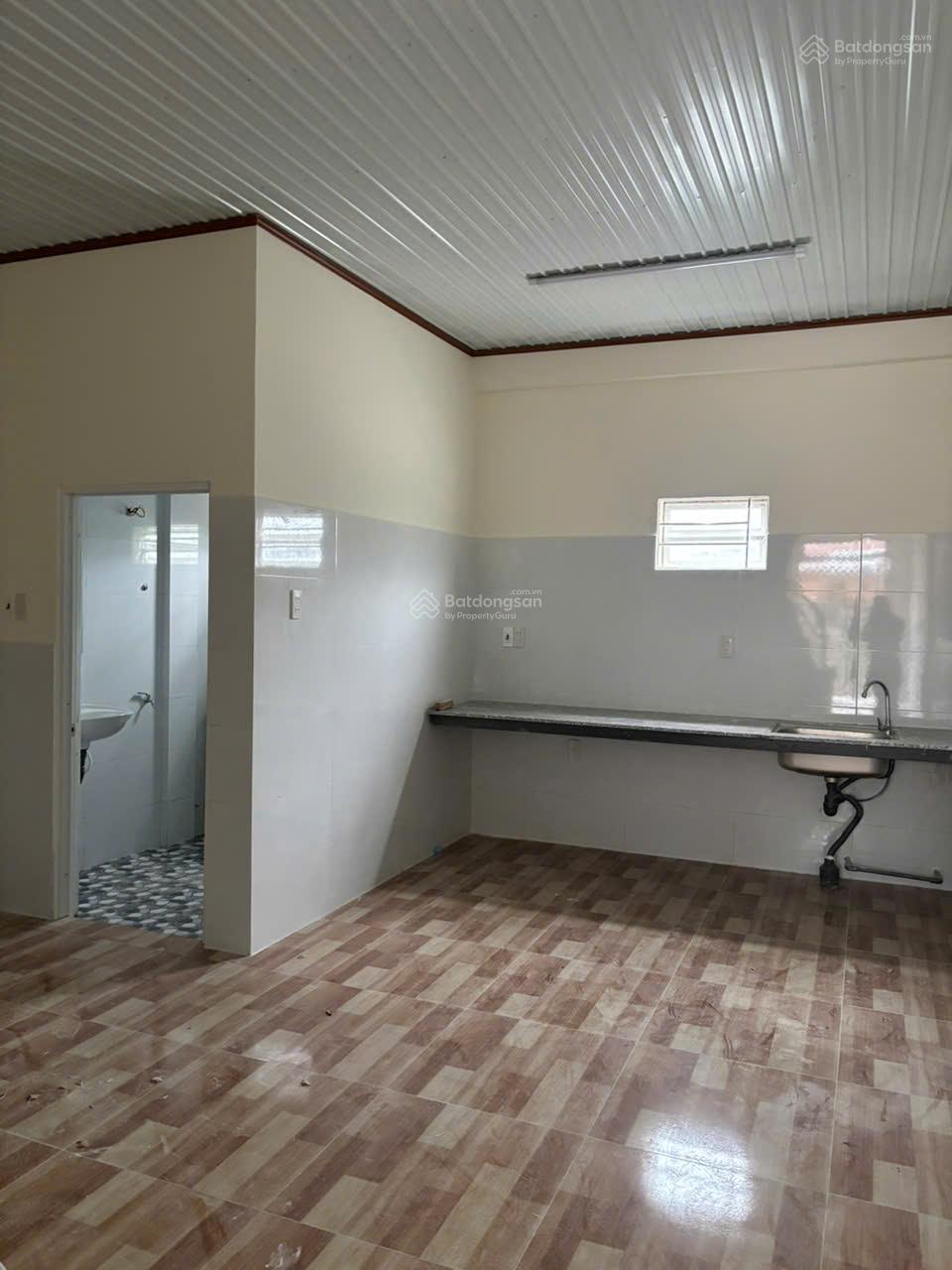 Cho thuê nhà mới 100% tại phường 9, Đà Lạt, Lâm Đồng, 6 triệu, 100m2 giá siêu hời