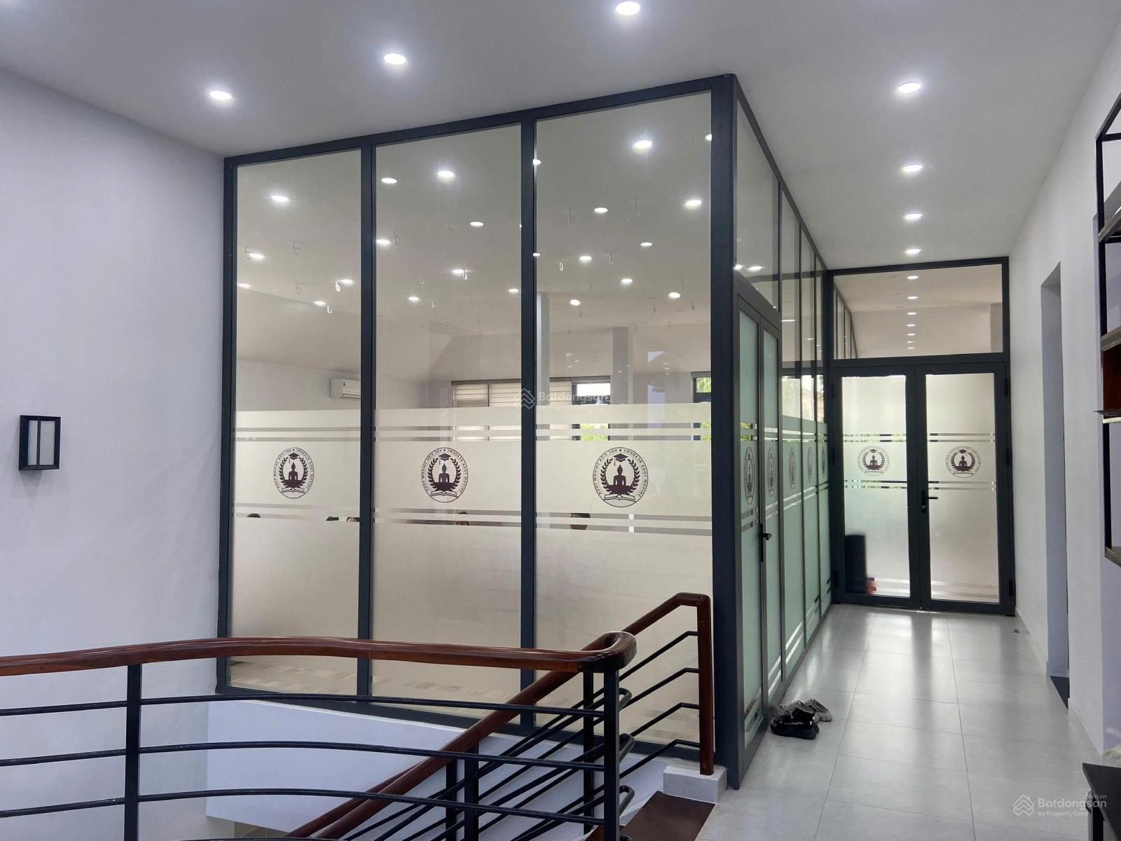 BÁN TÒA NHÀ SIÊU VIP GÓC 2 MẶT TIỀN NGUYỄN TRÃI BẾN THÀNH Q1 - DT: 14X28M 2 HẦM 10 LẦU 380TỶ