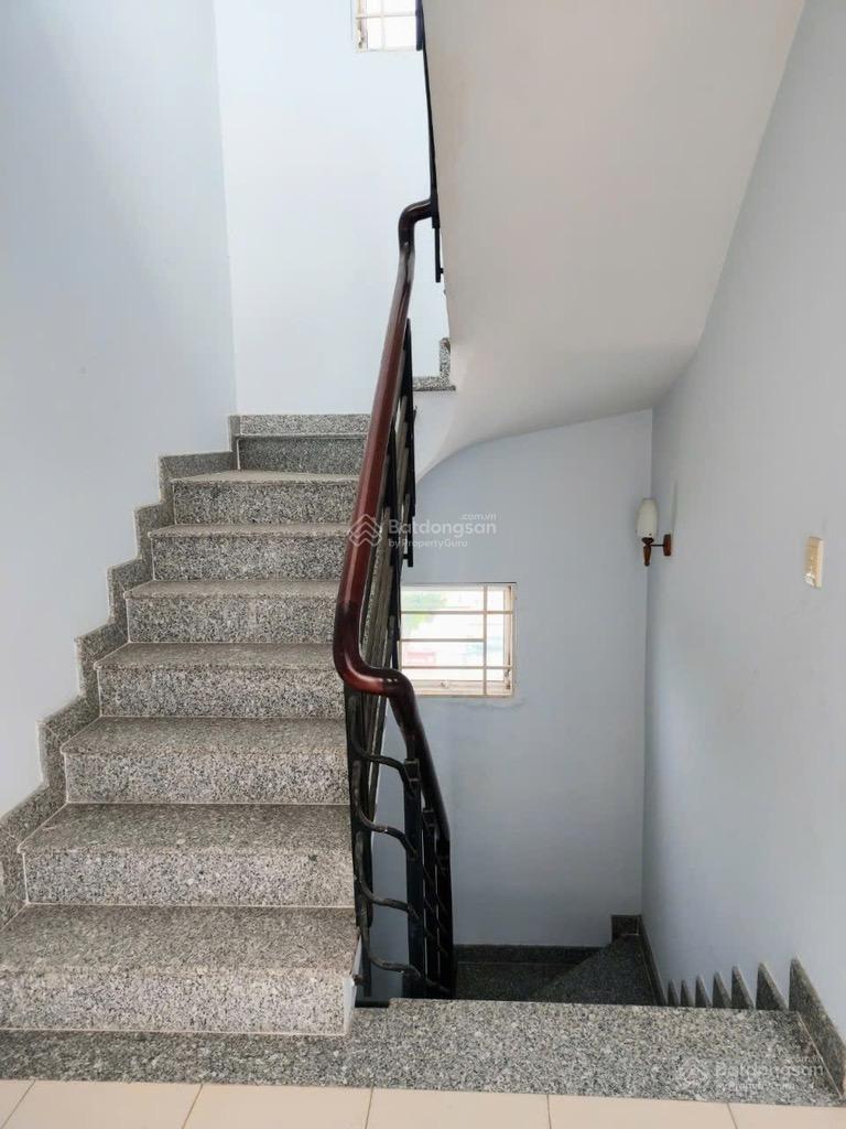Bán nhà mặt phố Phạm Thế Hiển, 23,5 tỷ, 142m2, hàng hiếm tại view đẹp
