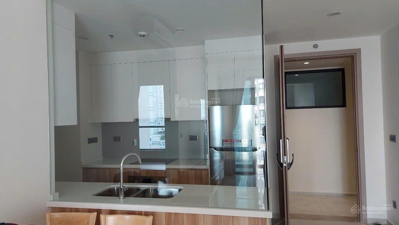 Chủ nhà định cư nước ngoài cần bán căn hộ 2PN Q2 Thảo Điền 8.1 tỷ sẵn sổ