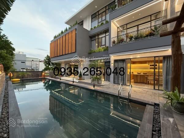 Cần bán căn biệt thự 3 tầng luxury mặt tiền đường Mỹ Đa Tây gần sông Hàn và đườnh Chương Dương. Cần bán căn biệt thự 3 tầng luxury mặt tiền đường Mỹ Đa Tây gần sông Hàn và đườnh Chương Dương.