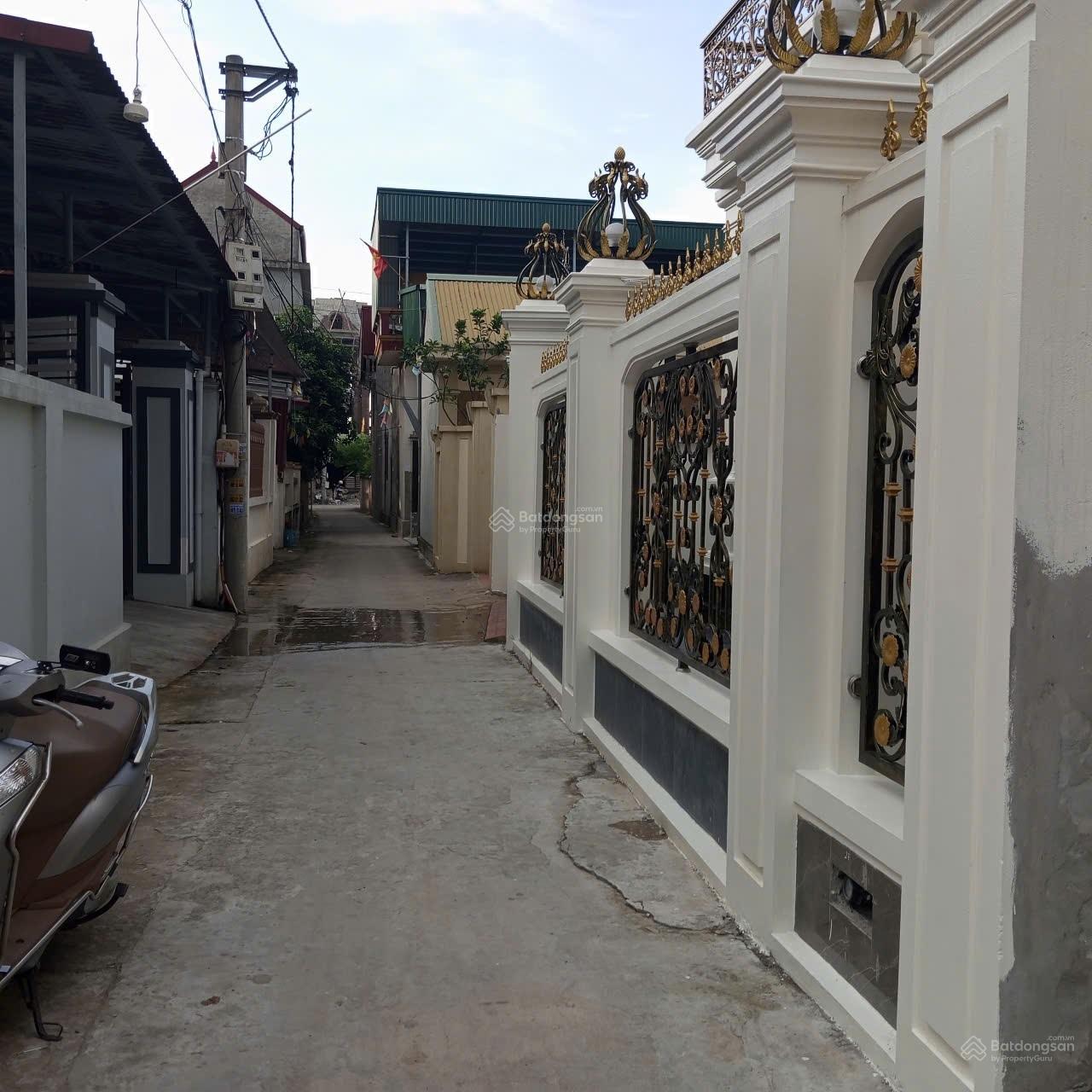 Bán đất Thuận Thành, Bắc Ninh. 76m2 * mt 4,2m * 2,6 tỷ. ô tô vào đất, gần phố. Bán đất Thuận Thành, Bắc Ninh. 76m2 * mt 4,2m * 2,6 tỷ. ô tô vào đất, gần phố.