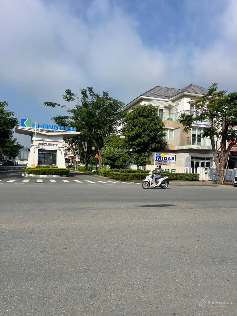 Bán nhanh nhà phố 5x20m mặt tiền Merita Khang Điền đường 30m giá 23 tỷ