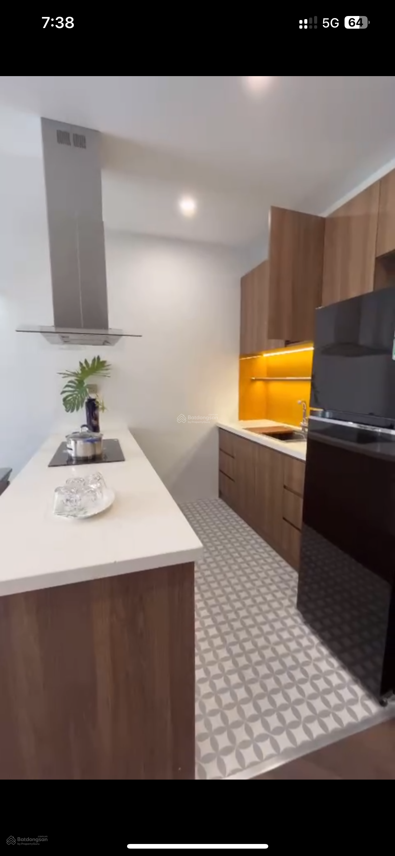 Cho thuê CC mini 2PN, 2VS tại 156A Yên Hoa, Tây Hồ, Hà Nội, view hồ siêu đẹp, thoáng mát