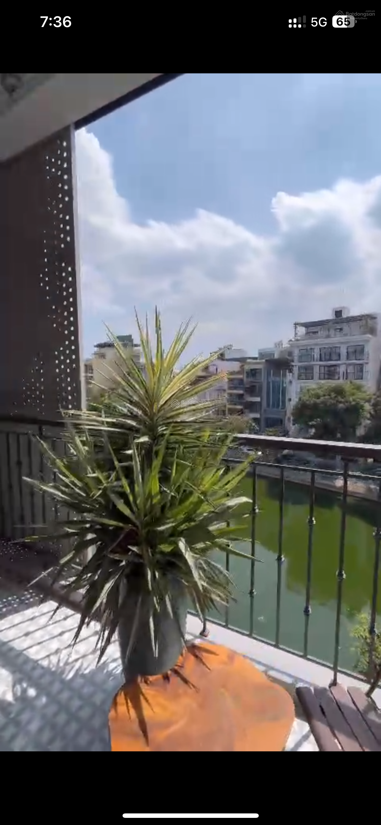 Cho thuê CC mini 2PN, 2VS tại 156A Yên Hoa, Tây Hồ, Hà Nội, view hồ siêu đẹp, thoáng mát