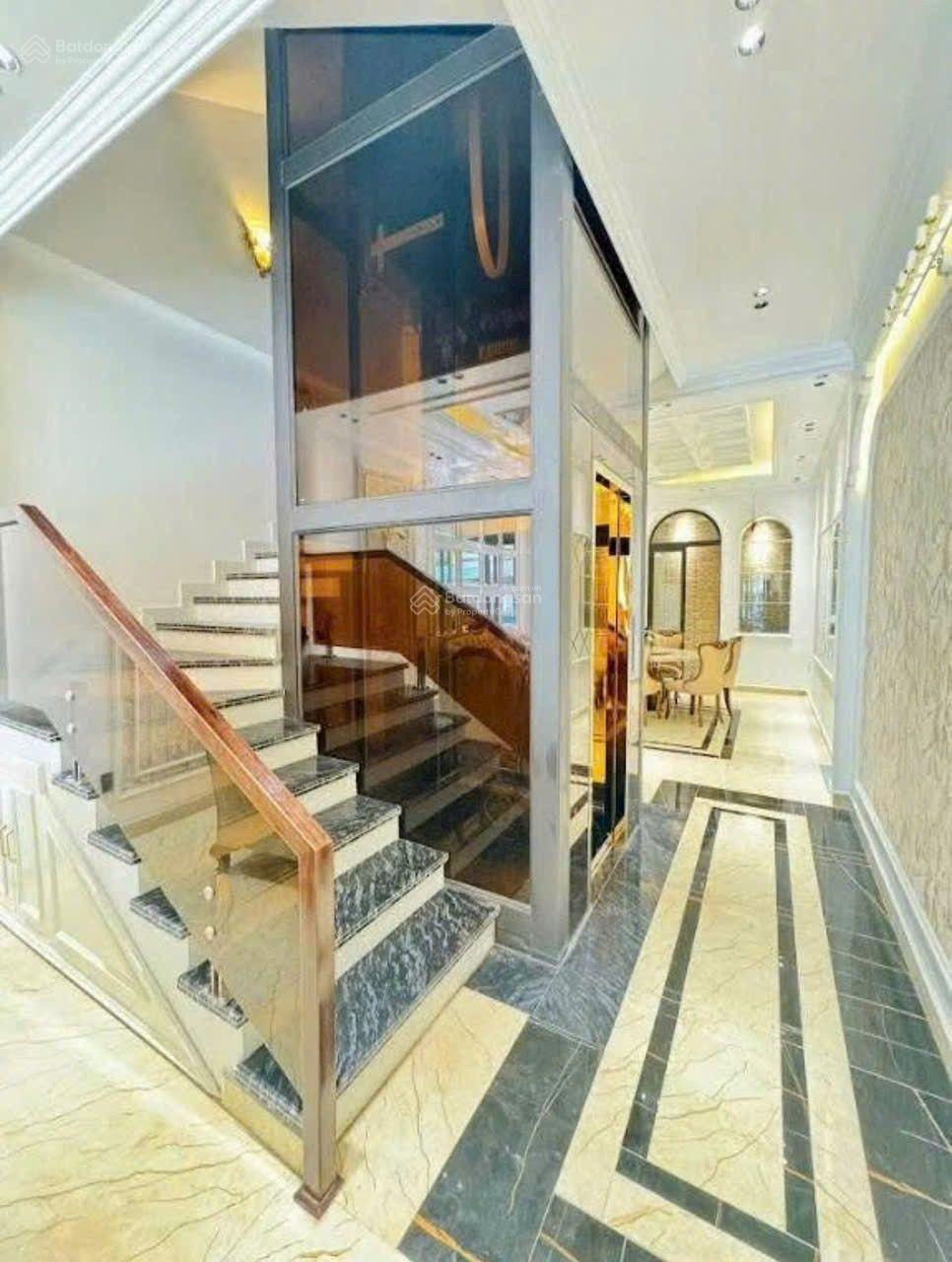Chỉ còn duy nhất 1 căn siêu phẩm tân cổ điển mặt đường sau phố Thiên Lôi, cách Aeon Mall 300m Chỉ còn duy nhất 1 căn siêu phẩm tân cổ điển mặt đường sau phố Thiên Lôi, cách Aeon Mall 300m