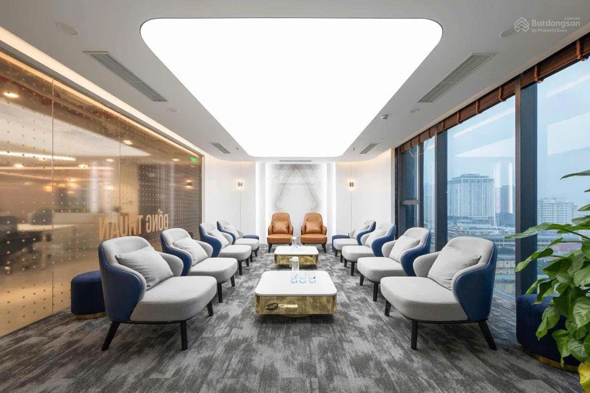 BÁN TÒA BUILDING 9 TẦNG - MẶT PHỐ TRƯƠNG CÔNG GIAI - 102m2 - 62 TỶ - VỈA HÈ - THANG MÁY - HẦM. BÁN TÒA BUILDING 9 TẦNG - MẶT PHỐ TRƯƠNG CÔNG GIAI - 102m2 - 62 TỶ - VỈA HÈ - THANG MÁY - HẦM.