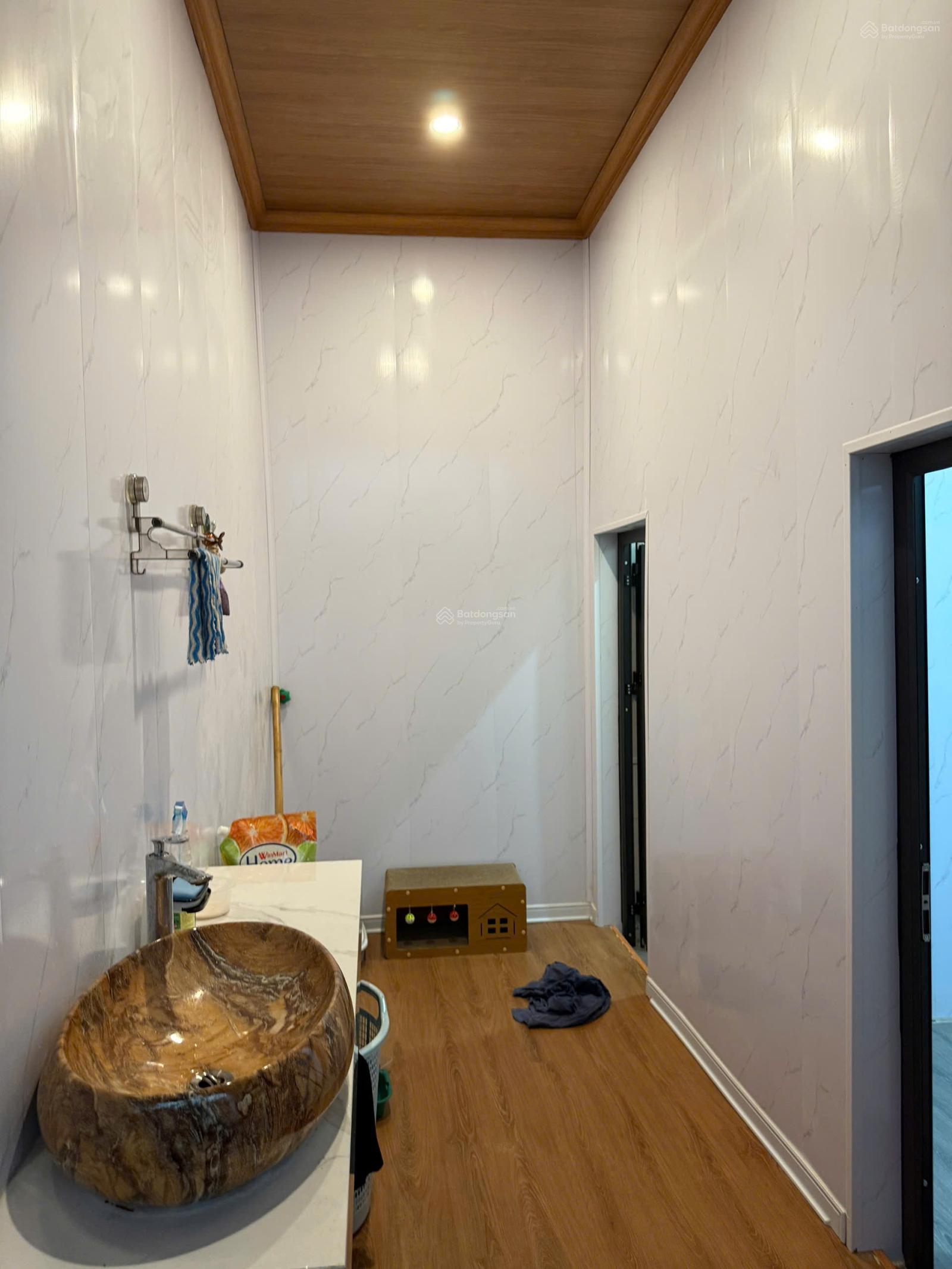 CẦN BÁN NHÀ ĐẸP 110M2 X 7M MẶT TIỀN, ĐƯỜNG OTO TRÁNH - LIÊN BẢO - TP. VĨNH YÊN