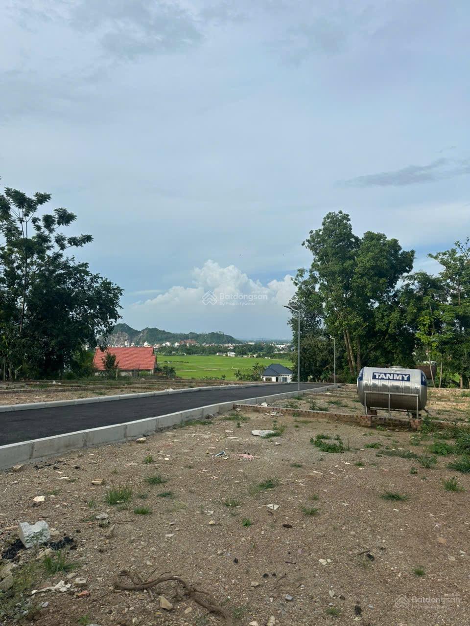 E Cần Ban Lô Đât 150m 100m đất ở tại đồi miễu nam phương tiến chương mỹ hừ nội