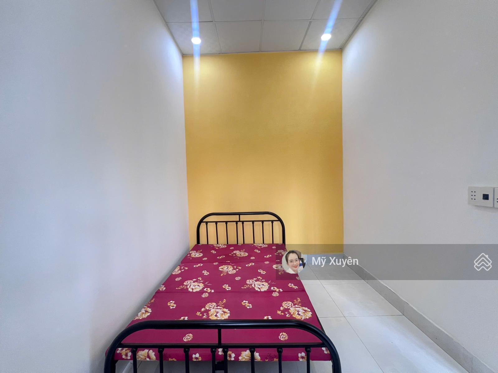 Cho thuê nhà nguyên căn 2 tầng trong KĐT Oasis City, ngay gần đối diện Đại học Việt Đức, 2PN, 2WC