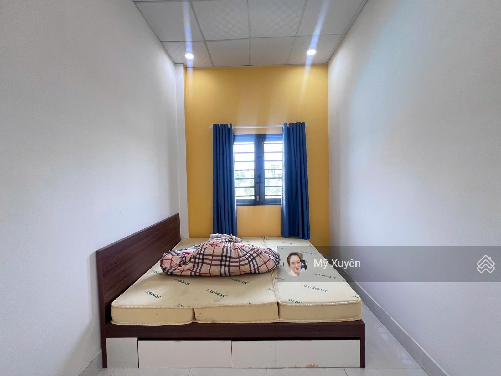 Cho thuê nhà nguyên căn 2 tầng trong KĐT Oasis City, ngay gần đối diện Đại học Việt Đức, 2PN, 2WC