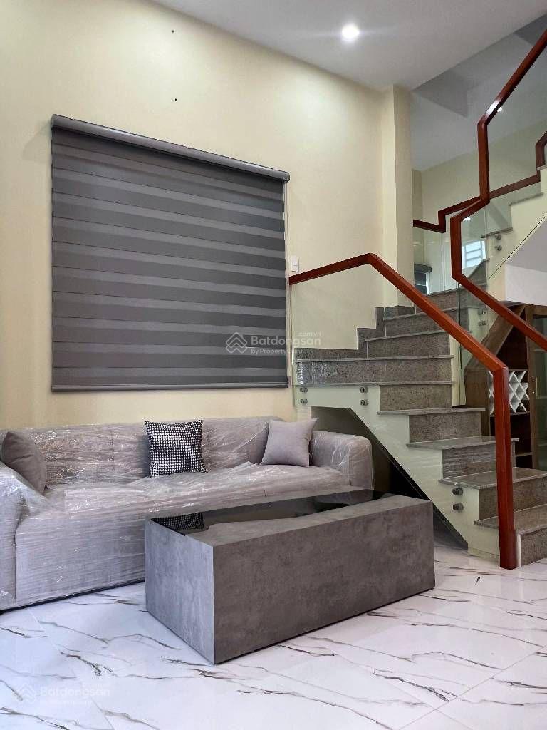 Bán Nhà _ Âu Dương Lân , Quận 8 - Chỉ 6,5 Tỷ _ 67m2 ( ngang 5,1m ) _ 2 Tầng _ Tặng nội thất cao cấp