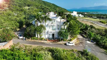 Biệt thự đồi view biển siêu hiếm tại Nha Trang giá chỉ 65tr/m2